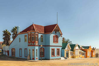 Luderitz things to do: see old buildings