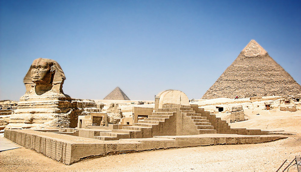 Tourist places in Africa: Sphinx and pyramids at Giza, Egypt