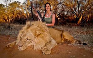 Melissa Bachman lion hunt