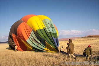Hot-air ballooning, Sossusvlei, Namibia