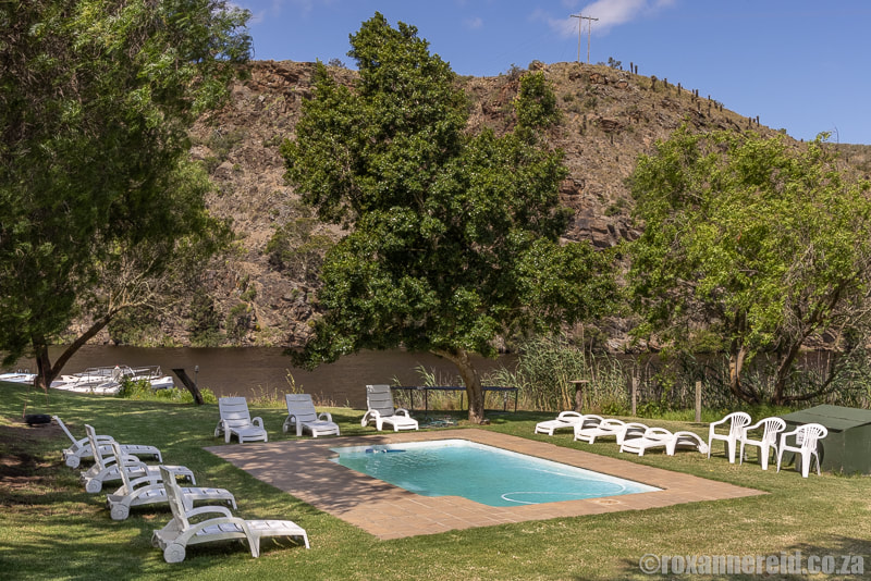 Malagas Hotel swimming pool