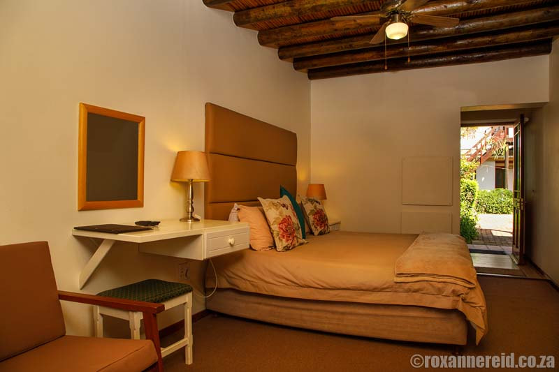 Malgas accommodation: double room at the Malagas Hotel