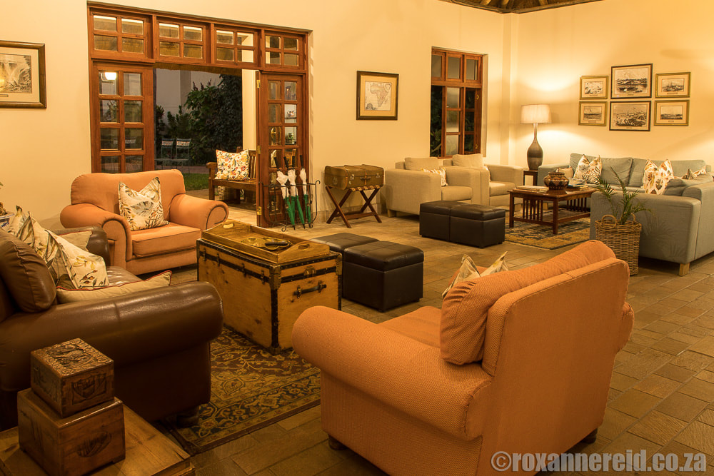 Victoria Falls lodges, Ilala Lodge sitting room