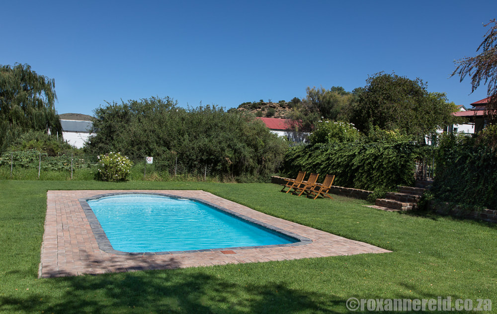 Swimming pool, Ganora