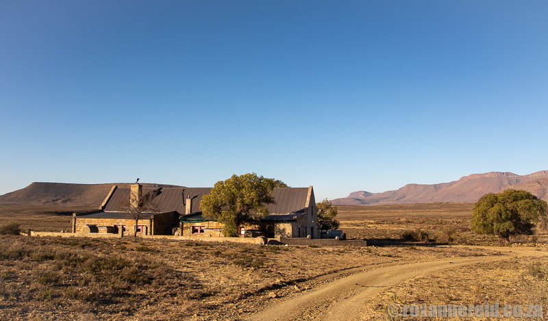 Kliphuis, Sneeubereg Nature Reserve, Karoo