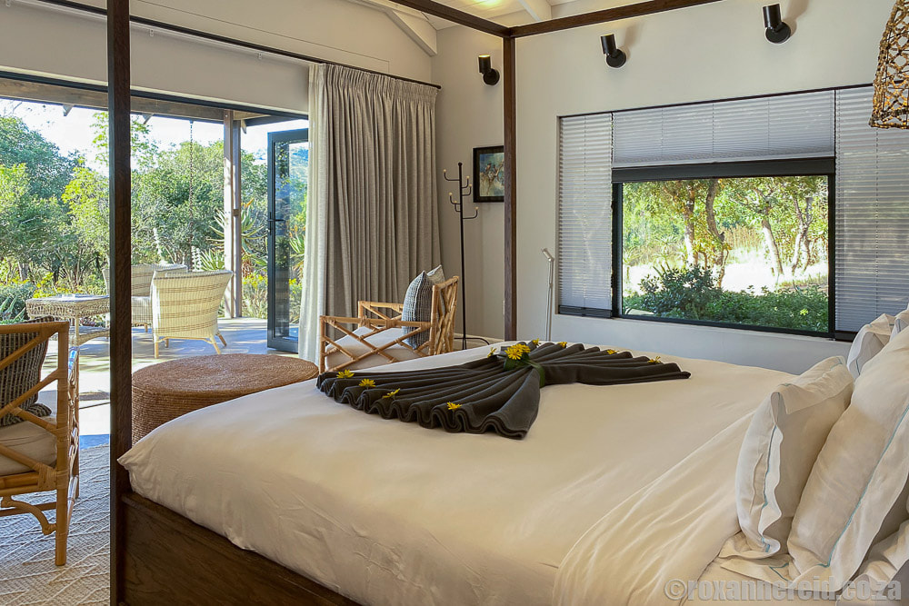Honeymoon suite interior, Babanango Valley Lodge